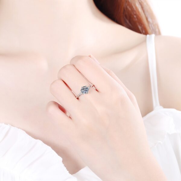 Twisted Round-Cut Solitaire Engagement Ring - Image 4