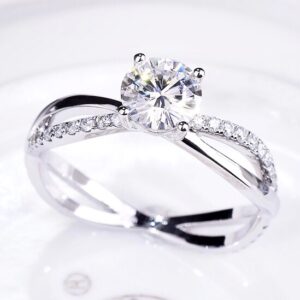 Split Shank Round-Cut Pavé Engagement Ring