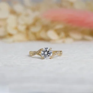 18K Yellow Gold Round Cut Twist Engagement Ring