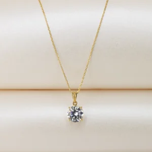 Round-Cut Pendant Necklace