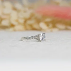 Silver Round-Cut Split Band Ring with Pavé Accents