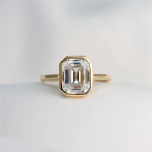18K Yellow Gold Emerald Cut Bezel Ring