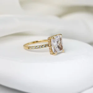 18K Yellow Gold Radiant Cut Ring