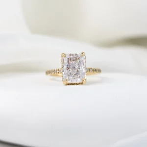 18K Yellow Gold Radiant Cut Ring